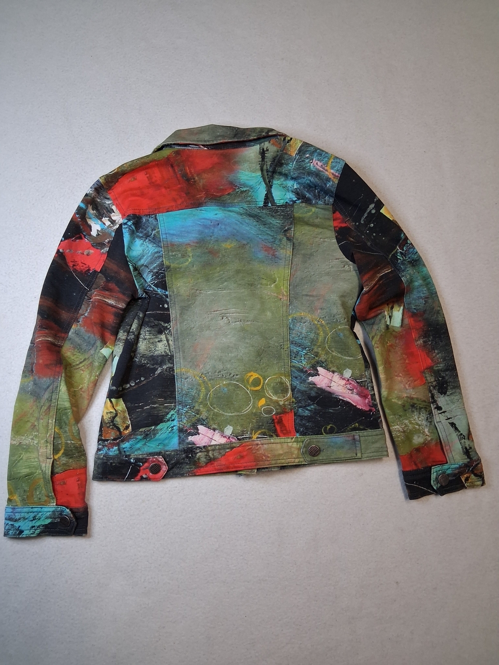 Abstract Multi-Color Jacket - Picture 5 of 6